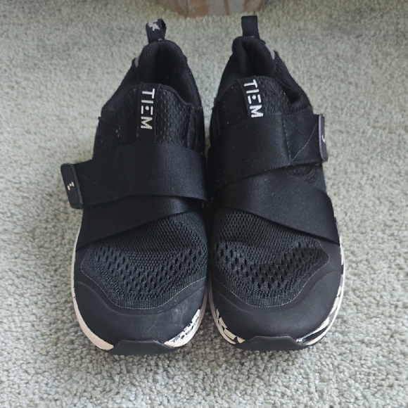 TIEM Cycle Shoes 7.5 - Picture 2 of 8